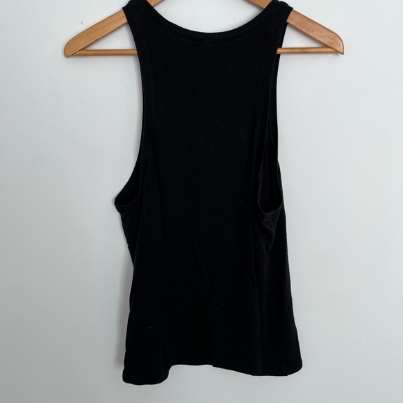 Victoria’s Secret Black Sleeveless tank Top size medium - Picture 4 of 4